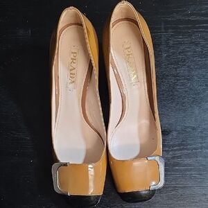 Prada Women's Mustard and Black Leather Heels